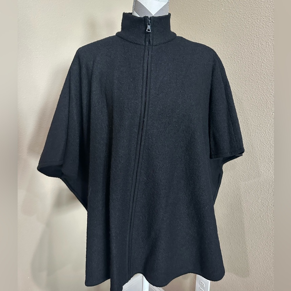 ANNE KLEIN Black Cape Coat, EUC!